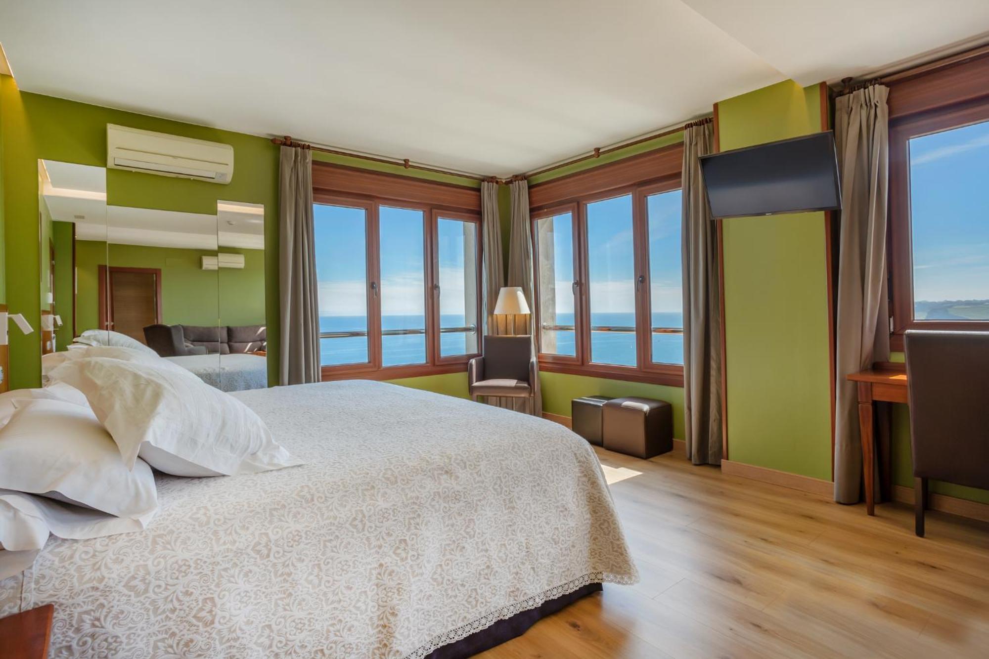 Hotel La Colina Gijón Zewnętrze zdjęcie